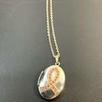 Avon Breast Cancer crusade Silver tone locket necklace w/original box 2007 Photo 3