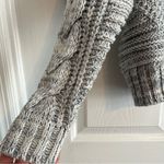 MOON & MADISON Chunky Cable Knit Sweater! Size Small Photo 3