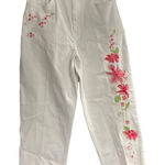 The Quacker Factory Women’s Capri White Floral Jeans Size 8 Inseam 21” Photo 0