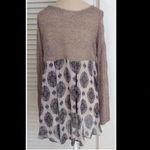 Le lis ‎ Chiffon Shirttail Sweater Semi Sheer back Size Medium NWOT​​​ Photo 2