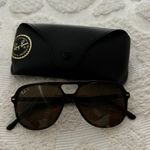 Ray-Ban Ran Ban Sunglasses Photo 0