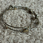 Women’s vintage dainty set of 2‎ gold tone crystal bangle bracelets one size Silver Photo 3