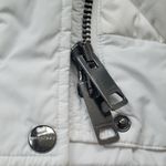 Burberry  White Cropped Down Puffer Jacket Size XS Photo 2