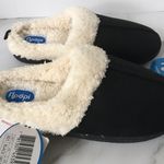 Black Slippers, Size 7/8 Photo 0