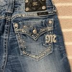 Miss Me Capris Photo 0