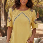 Sundance Floral Embroidered Crochet Lace Short Sleeve Top in Size Medium Yellow Photo 0