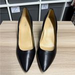 Michael Kors  Classic Pointed Toe Pumpe Black Women's Heels Photo 1