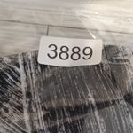 Lululemon High waisted black n white full length mesh panels women's 6 Photo 5