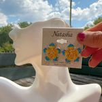 Natasha gold tone blue yellow flower studs earrings Photo 1