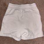Lululemon  Shorts Scuba High-Rise 5" Photo 1