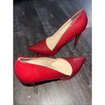 Guess Stilettos Heels Ladies Size 8.5 Red Leather Pointed Toe Party S-103 Photo 4