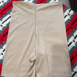 Spanx (R) HIGH-WAIST POWER SHORT
- EXTENDED LENGTH Photo 2