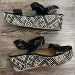 DV by Dolce Vita Black Strappy Boho Platform Open Toed Sandals Size 7 1/2 Photo 2