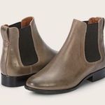 Frye Chelsea Boots Grey taupe Leather Classic western country minimalist size 11 Photo 0
