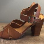 Crown Vintage Tan High Heel Sandals Size 6.5M Brown Photo 4