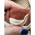 Taos Shoes Women 9.5‎ Orange Canvas Lace Up Star Burst Fashion Sneaker Red Photo 12
