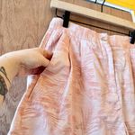 ASOS Jacquard High Waist Pink Shorts - Size 6 - NWT Photo 2