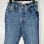 Levi's  Womens Size 28x28 Wedgie Straight Button Fly Medium Wash Denim Photo 1