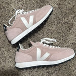 VEJA  Sneakers Photo 0