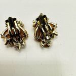 Gold tone orange leaf floral clip on earrings Photo 3