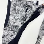 Lululemon  Sweat & Repeat Tight in Serigraph Starlight Black Multi Size 4 Photo 6