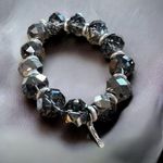 Kenneth Cole  Stretch Bracelet Glass Faceted Beads Silver Tone Iridescent Photo 0