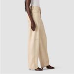 Levi's Women's 28 Cinch Barrel Jeans Photo 1