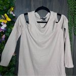 Urban Heritage  Cream Long Sleeve Top Photo 3
