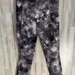 Athleta Salutation II Stash Pocket Supernova Capri Yoga Pant #566848 Size Small Photo 4