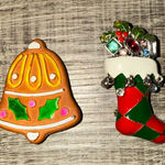 Vintage MYLU Christmas Bell Terracotta
Pin Brooch 1960s with Unbranded Stocking Photo 0