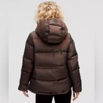Lululemon NWOT Women's Wunder Puff 600-Down-Fill Jacket Iridescent Brown size 6 Photo 3