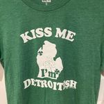 Nwt Ink Detroit kiss me in detroitish green michigan shirt Small Photo 1