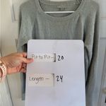 Barefoot Dreams  raglan pullover with pockets size small Photo 5