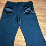 Apostrophe  Black Pants/Leggings  with Satin Pockets.  See photos.  Large  Great Photo 2