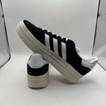 Adidas  Gazelle Bold Womens Platform Sneakers Black White Size 10 New Photo 3