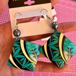 Nine West  diamond shape Geometric Green and Black drop Earrings lightweight Photo 2