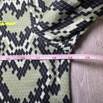 Love moschino streetwear y2k zip up hoodie snake skin hearts green black size 6 Photo 4