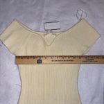 ASTR the Label Cream Ribbed Knit Top V Neck Short Sleeve Fitted Womens Small‎ Photo 5