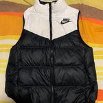 Nike Puffer Vest Photo 0