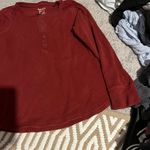 Ariat  medium thermal long sleeve top Photo 4