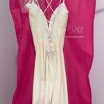 Sherri Hill  Dress in Ivory / Size 2 Photo 2