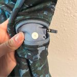 Lululemon  Run: Top Speed Crop *Full-On Luxtreme
Floral Backdrop Blue Denim Multi Photo 5