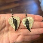 Guitar pick angels wing earrings Photo 0