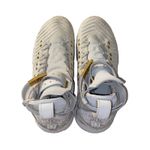 Nike Women’s Size 9.5 HFR LeBron 16 EUC clean Photo 3