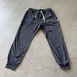Vuori / Women’s Performers Joggers / charcoal heather Photo 13