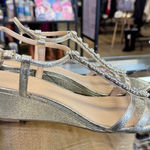 JEWEL BADGLEY MISCHKA Oakes Crystal Adorned Wedge Sandals Gold Glitter Size 10 Photo 0