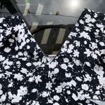 Garage Floral Criss Cross Back Crop Top in Black/White - Large, Short Sleeve Photo 10