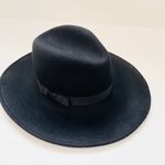 Club Monaco 100% wool hat Photo 0