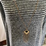 Pinc Grey & Black Tunic top size Medium with attached Necklace Photo 3