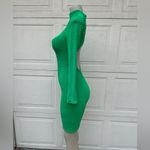 Elegant Green Open Photo 7